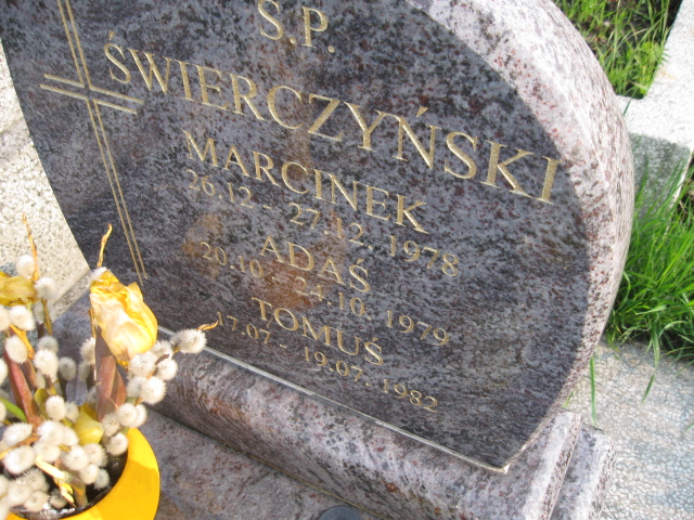 Tomasz Świerczyński 1982 Sosnowiec św. Barbary - Grobonet - Wyszukiwarka osób pochowanych